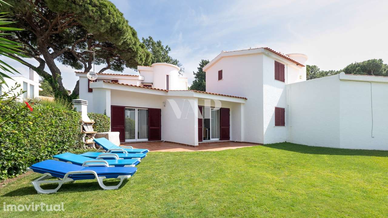 Moradia T3 com piscina comum e jardim privativo em Vilamoura - Grande imagem: 5/35