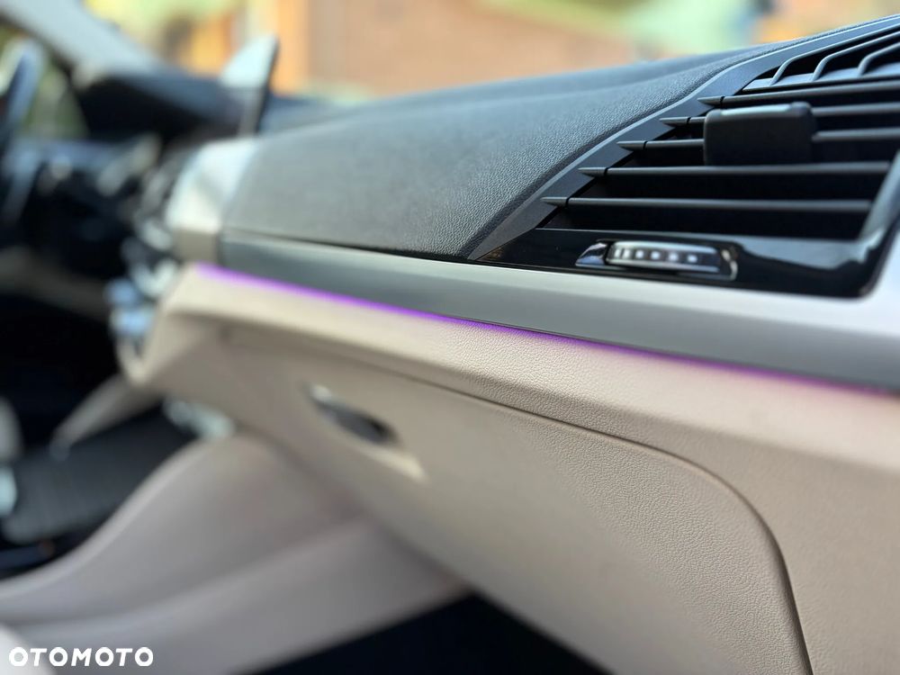 BMW X4 xDrive20d - 10