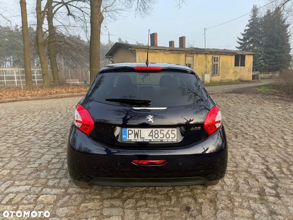 Peugeot 208 1.2 PureTech Style - 4