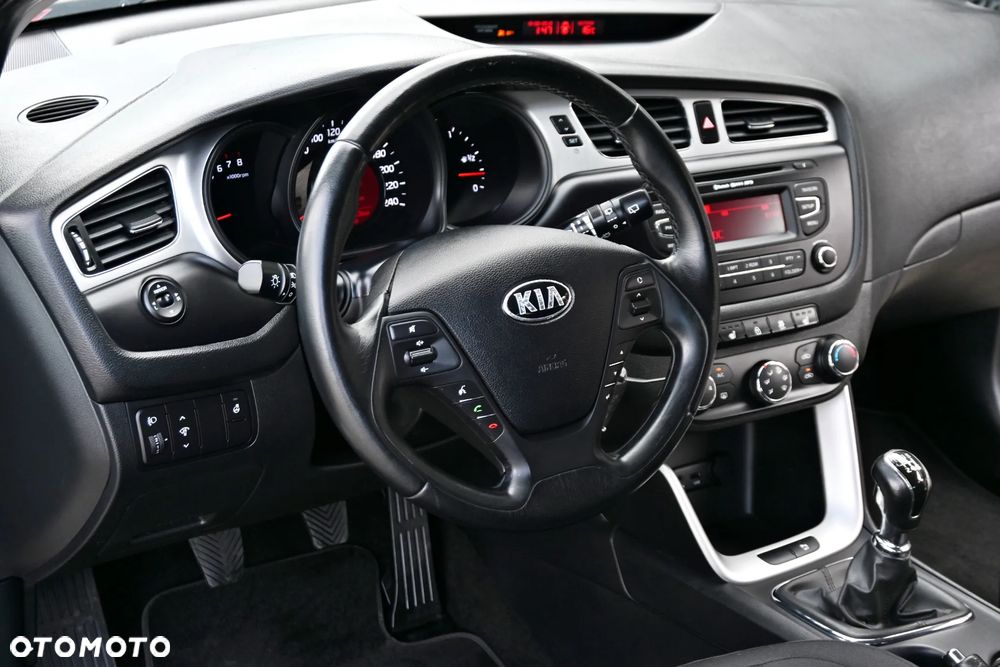 Kia ProCeed 1.6 GDI Vision - 24