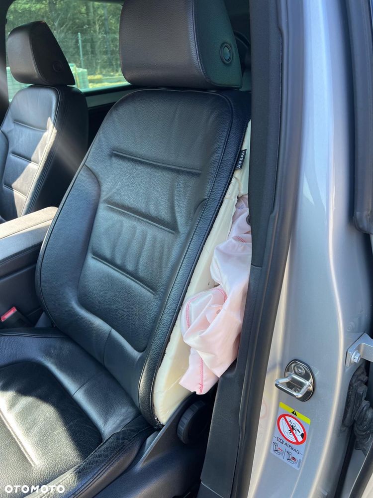 Volkswagen Touareg - 4