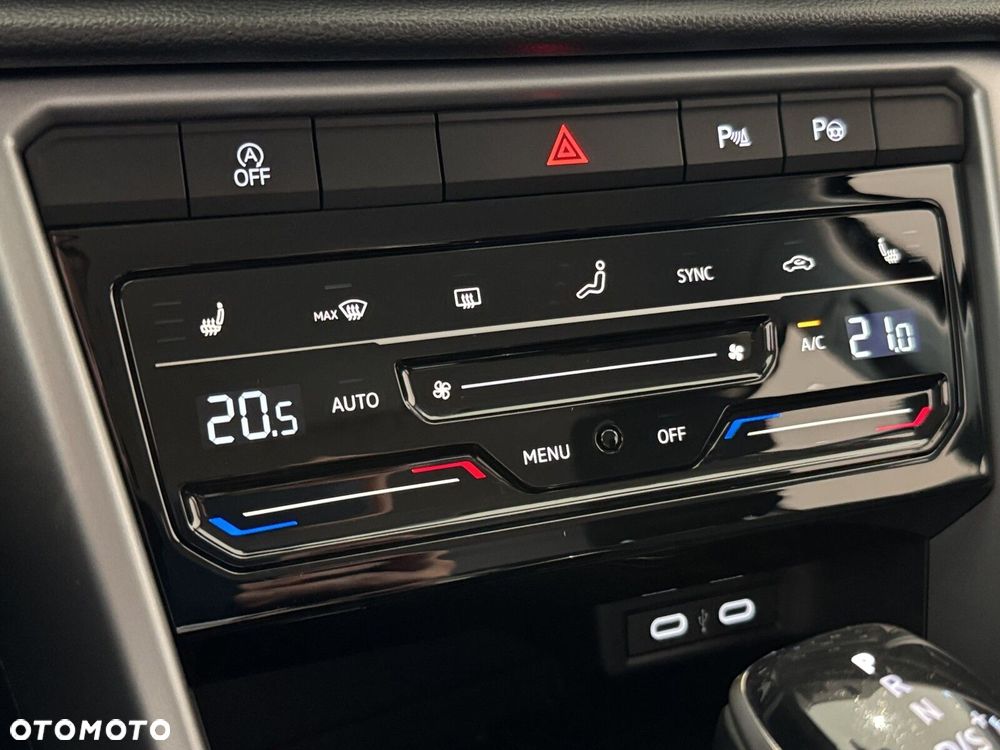 Volkswagen T-Roc - 27