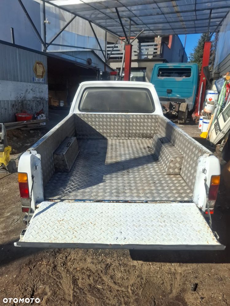 Volkswagen Caddy - 9