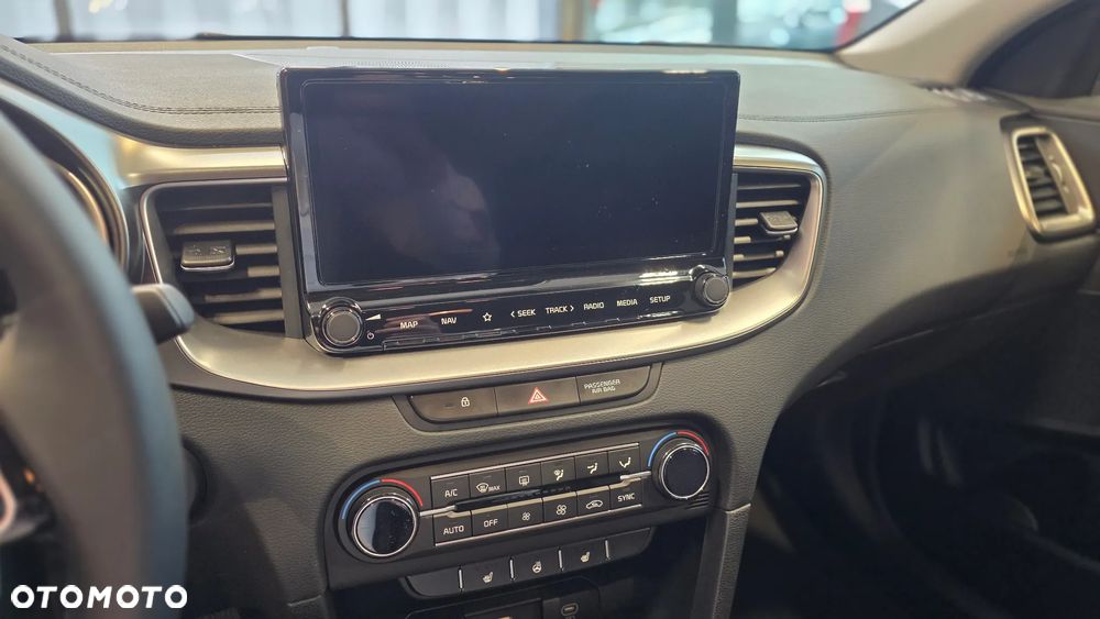 Kia XCeed 1.6 T-GDI M DCT - 12