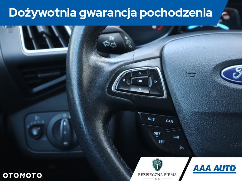 Ford Kuga - 21