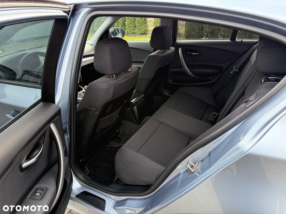 BMW Seria 1 116i - 14