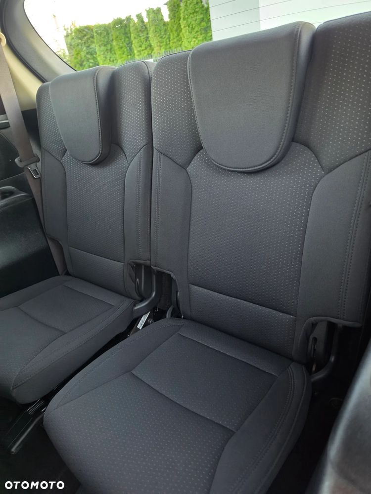 Kia Carens 1.7 CRDi XL 7os - 27