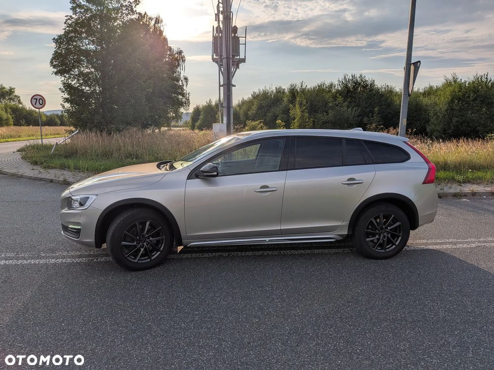 Volvo V60 Cross Country T5 Geartronic Momentum - 12