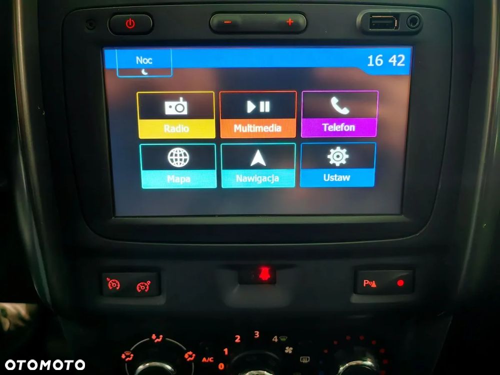 Dacia Duster 1.6 SCe Prestige - 11