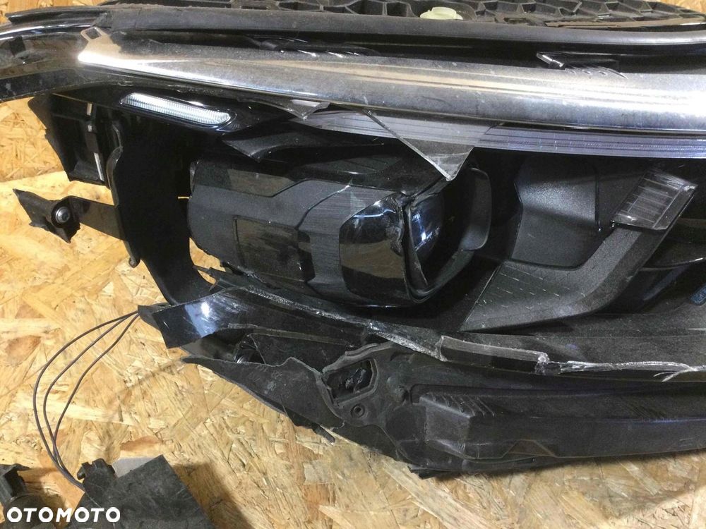 LAMPA PRAWA Mercedes EQS A2979067202 - 3