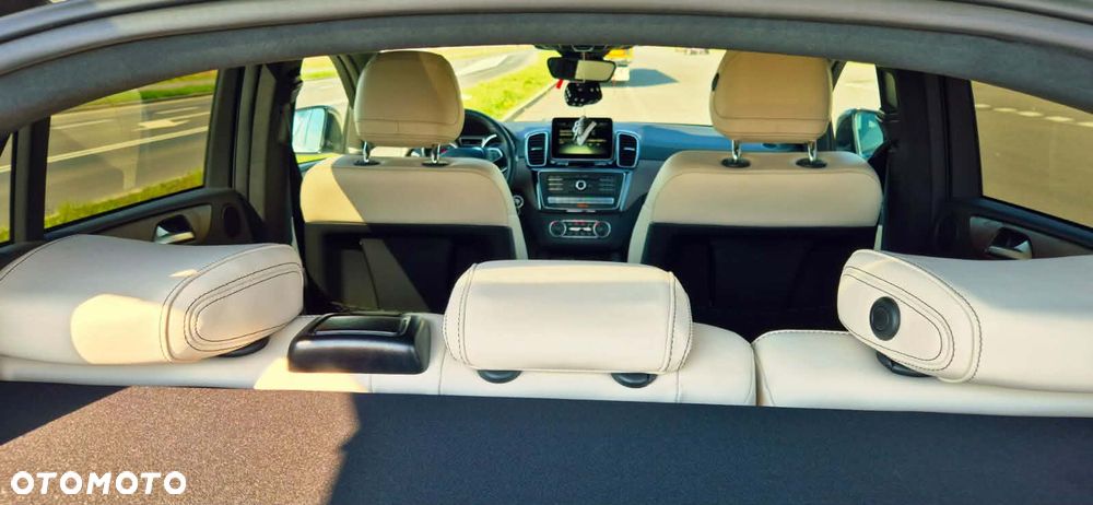 Mercedes-Benz GLE - 23