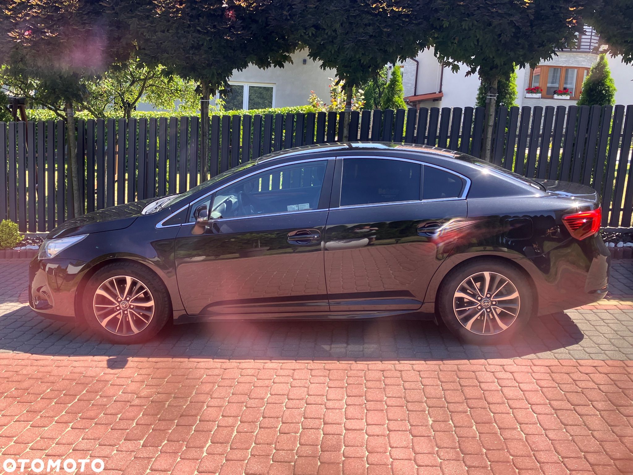Toyota Avensis 2.0 Premium MS - 1
