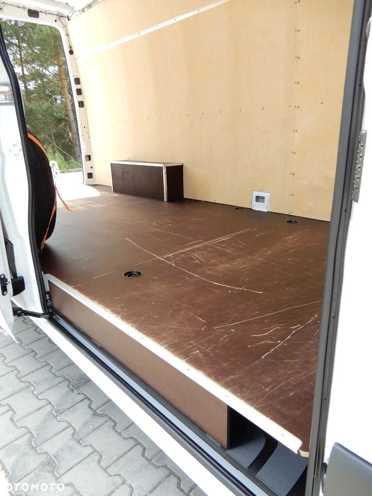 Mercedes-Benz SPRINTER 319 CDI 3.0 V6 190 KM Winda Załadowcza BÄR 600 Kg Udźwig Furgon Blaszak Maxi 4325 mm 1095 Kg Ładowności Wzmacniany Stan Jak Nowy UNIKAT MEGA OKAZJA POLECAM - 26