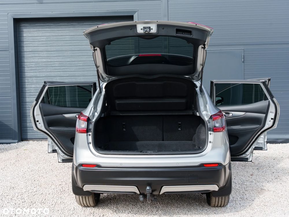 Nissan Qashqai 1.6 dCi Xtronic TEKNA+ - 14