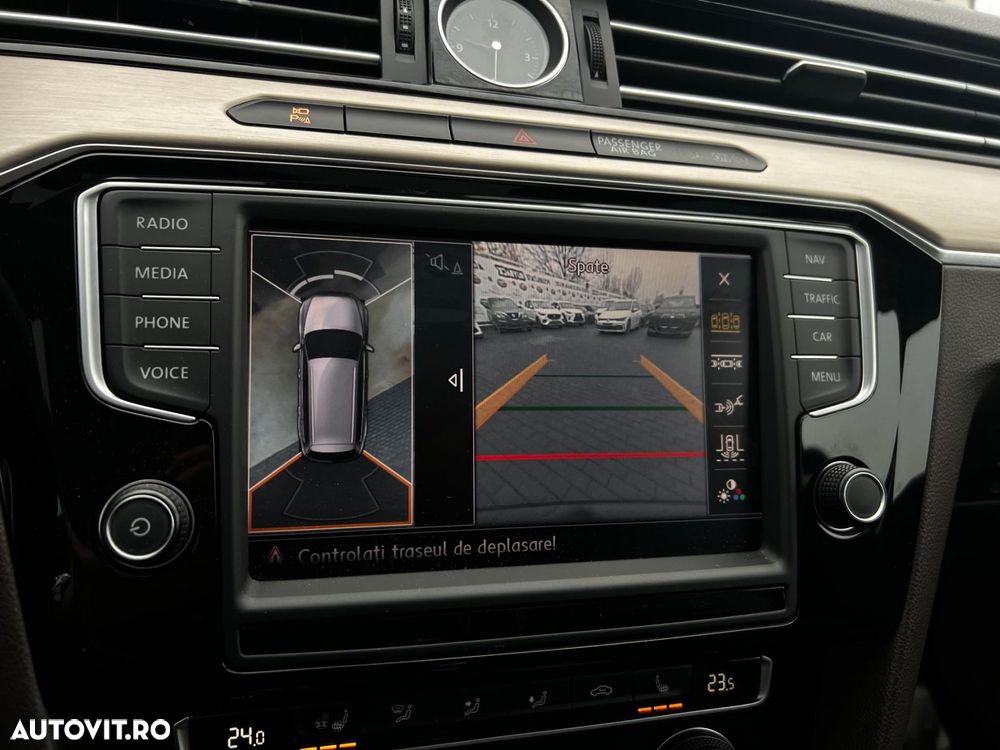 Volkswagen Passat - 16