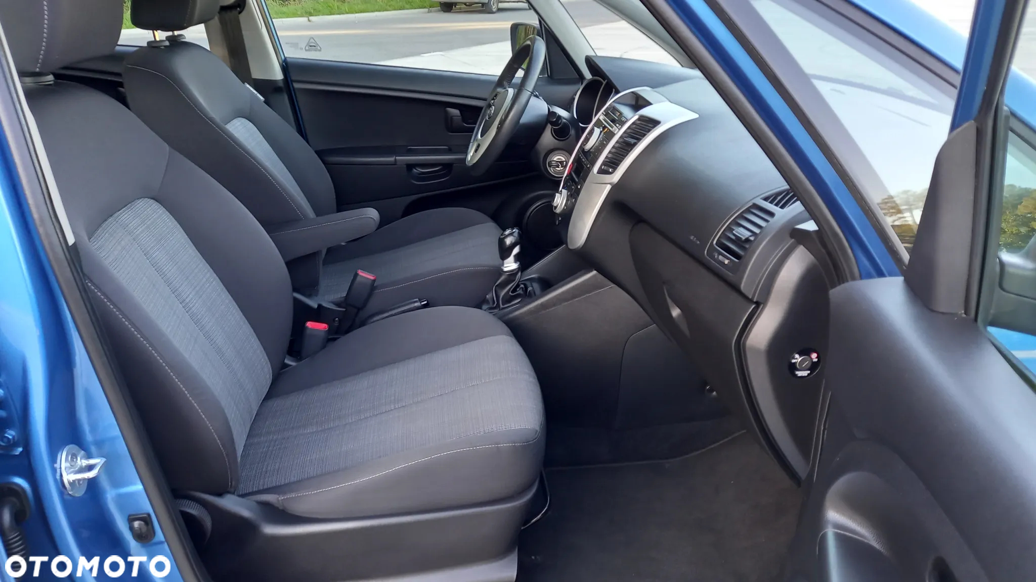 Kia Venga - 5