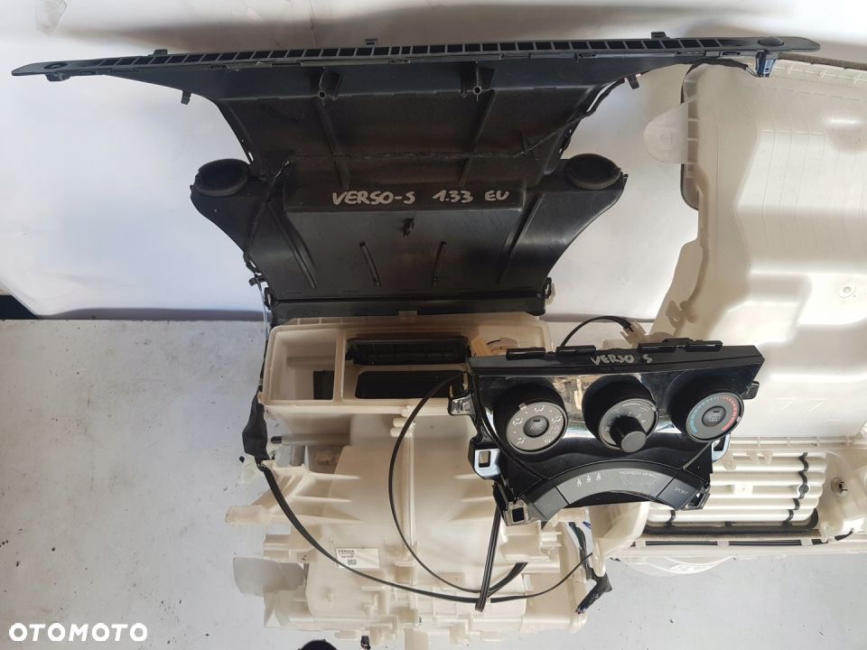 nagrzewnica dmuchawa Toyota Verso - 3
