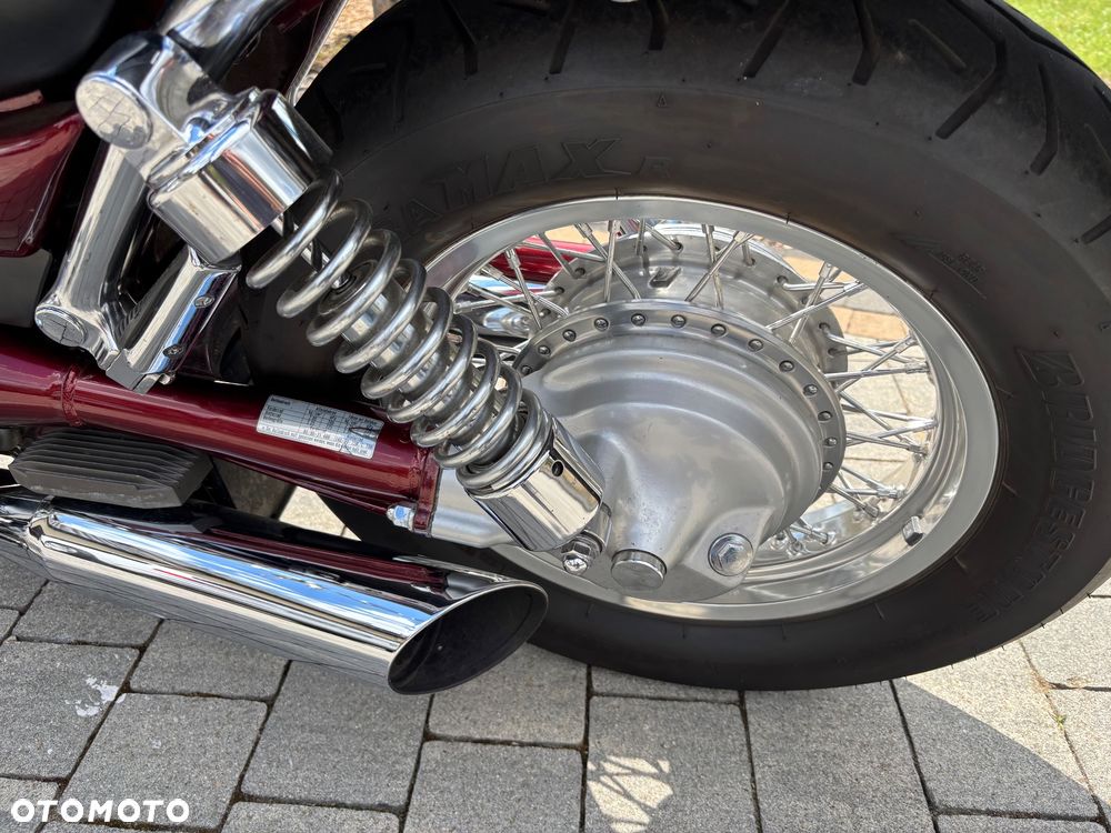 Suzuki Intruder - 4