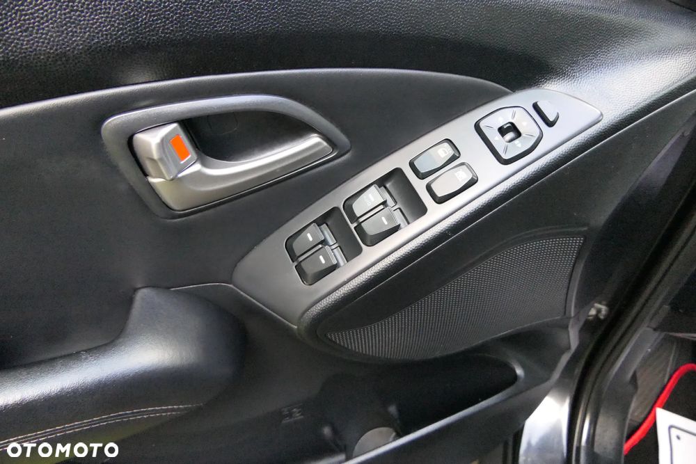 Hyundai ix35 2.0 Premium 2WD - 25