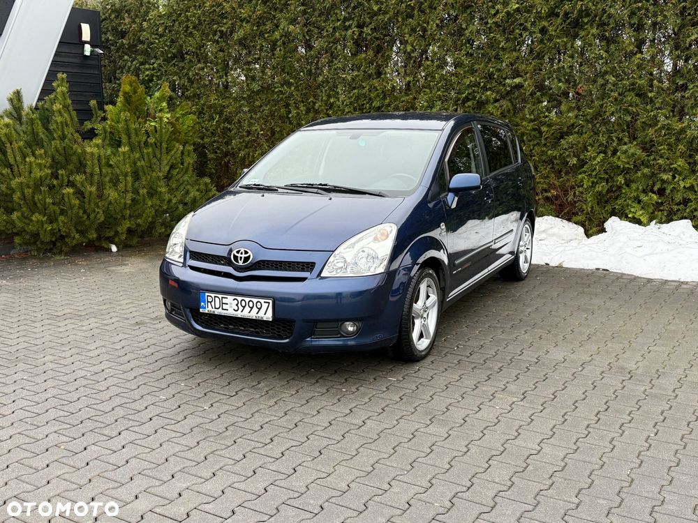 Toyota Corolla Verso - 2