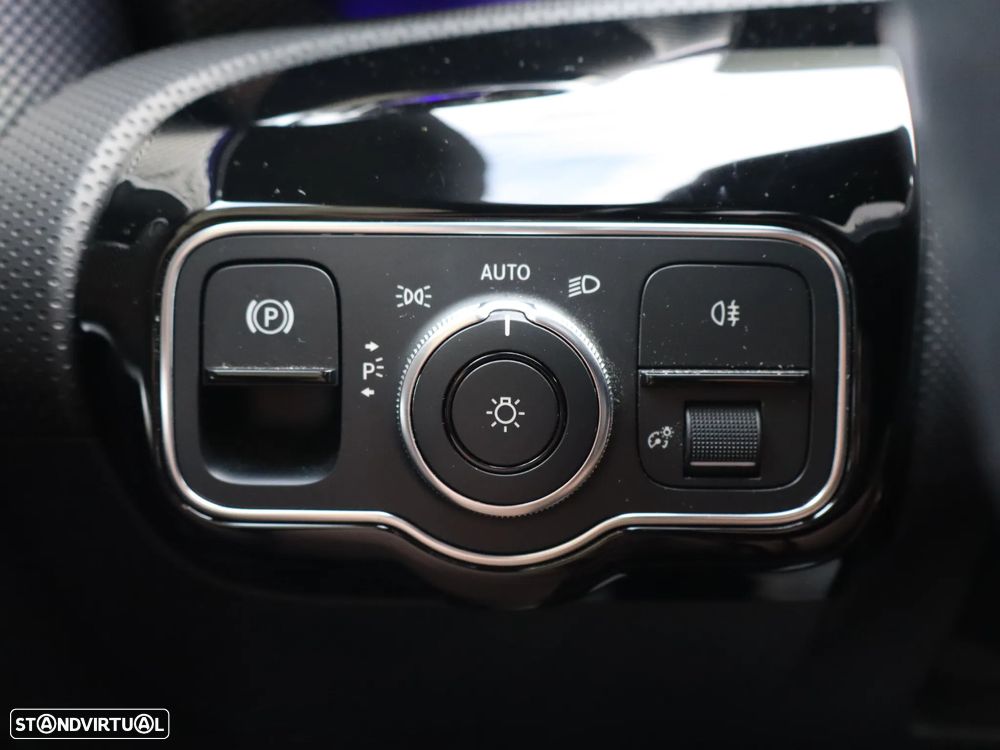 Mercedes-Benz CLA 250 e Shooting Brake Progressive - 18