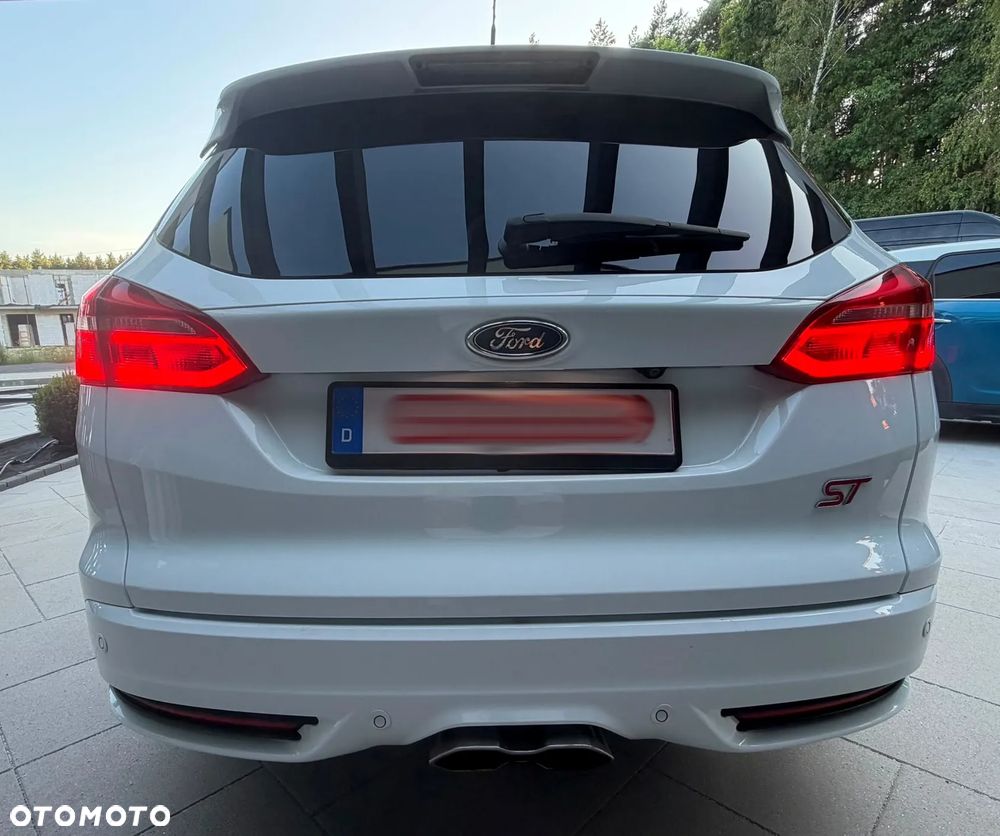 Ford Focus 2.0 EcoBoost ST mit Leder-Exclusiv-Paket - 20