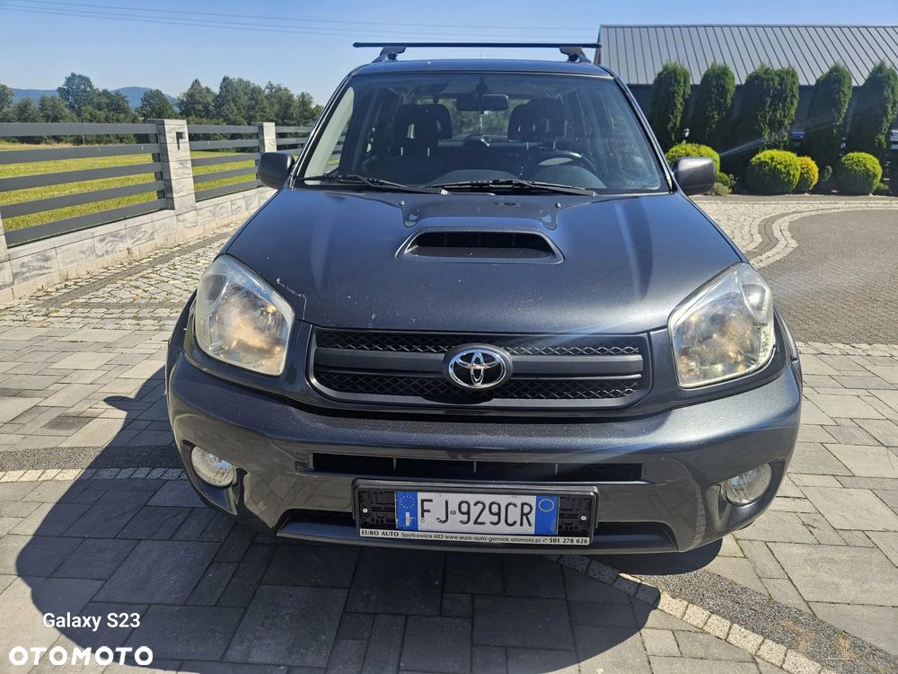Toyota RAV4 2.0 D-4D 4x4 - 2