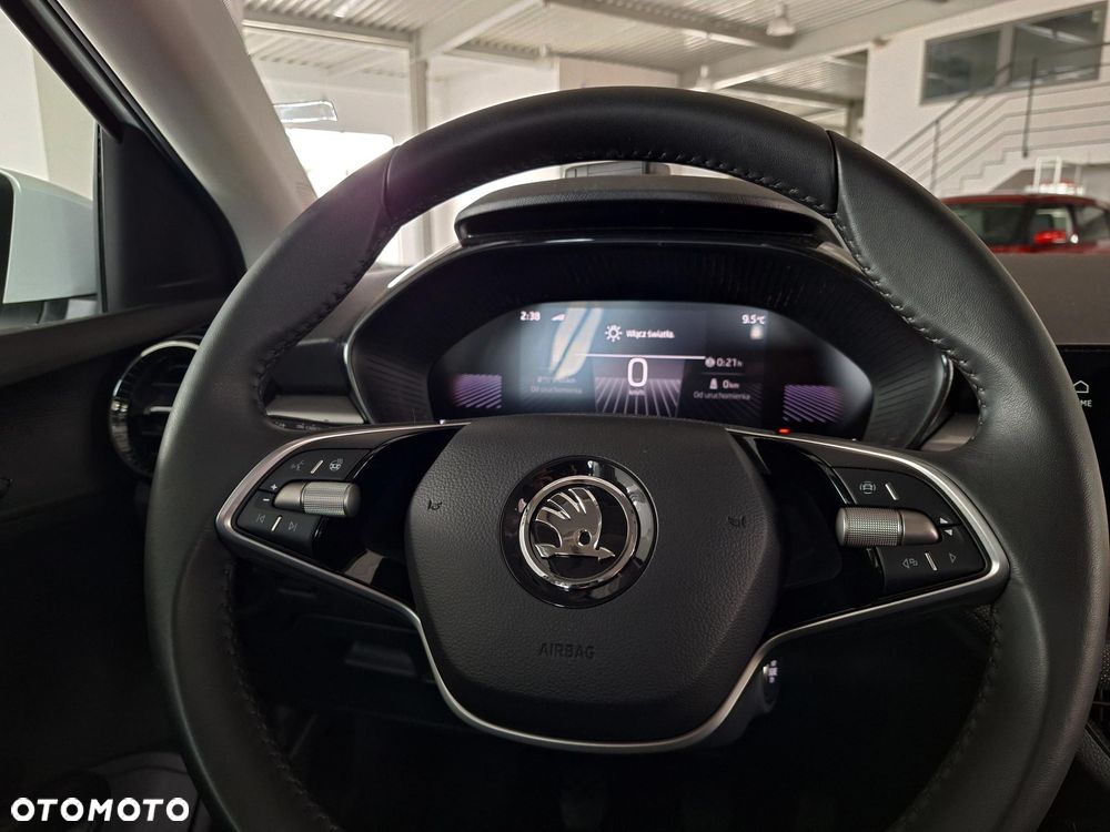 Skoda Fabia 1.0 TSI Selection - 28