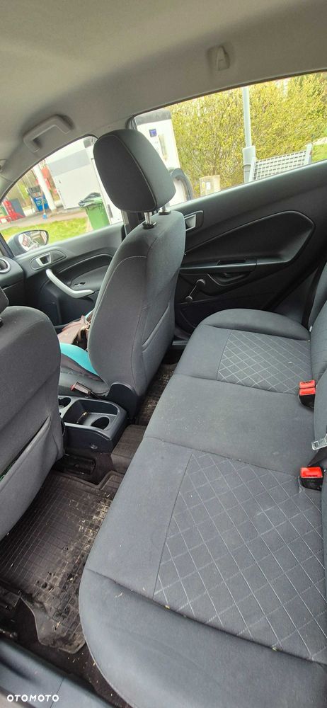 Ford Fiesta - 7