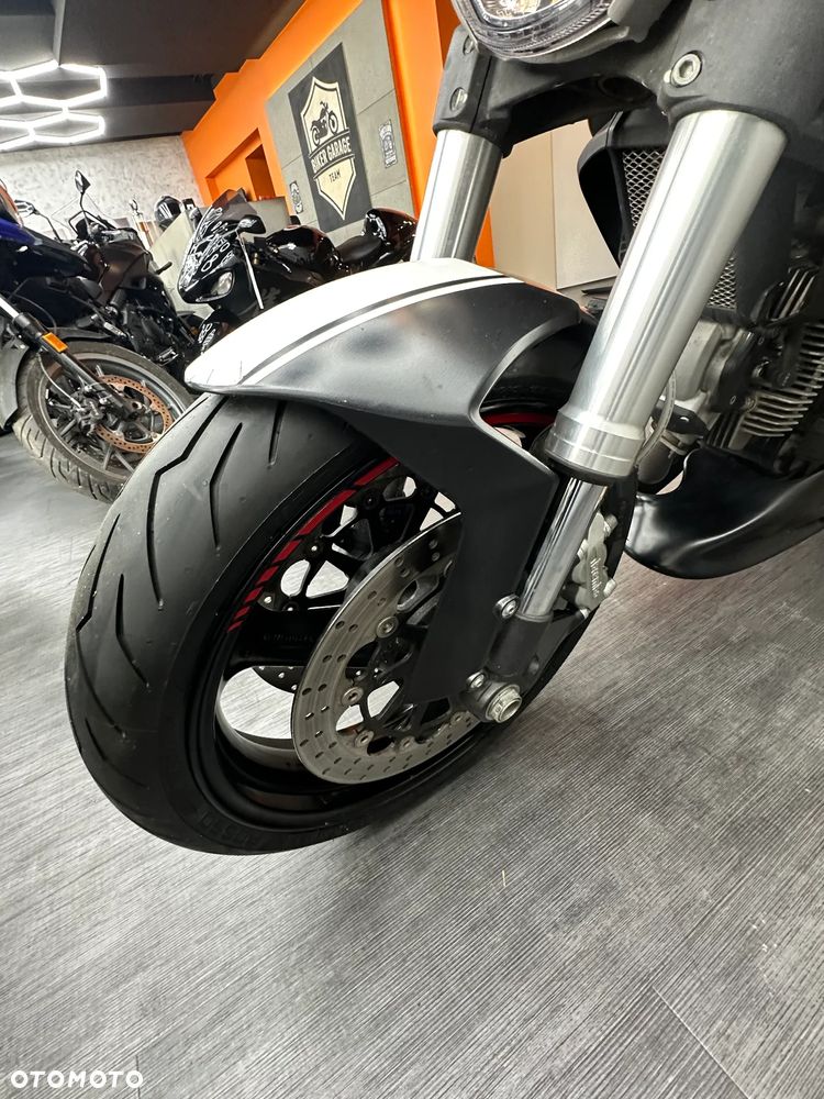 Ducati Monster - 9