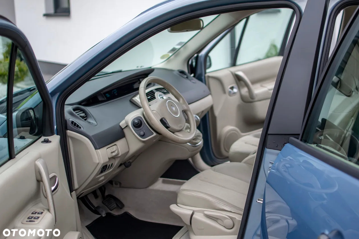 Renault Scenic - 31