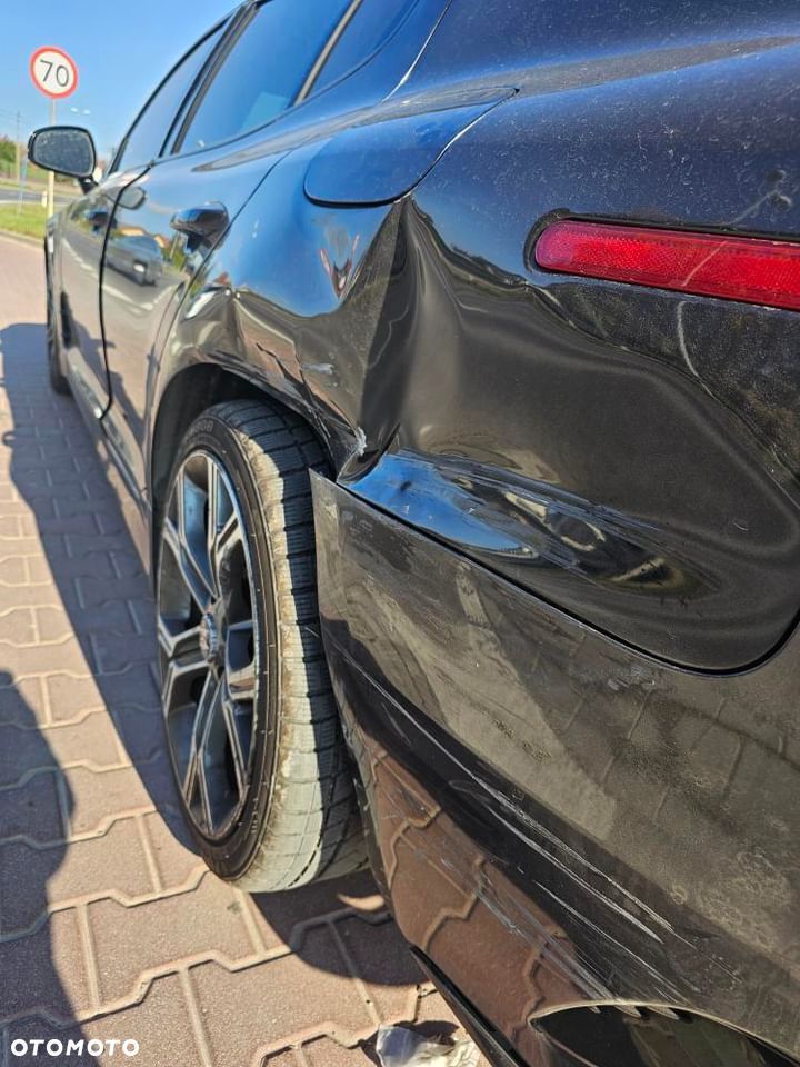 Kia Stinger 3.3 T-GDI V6 GT AWD - 38