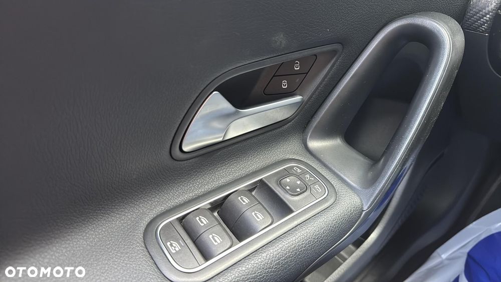 Mercedes-Benz Klasa A 180 d 8G-DCT - 28