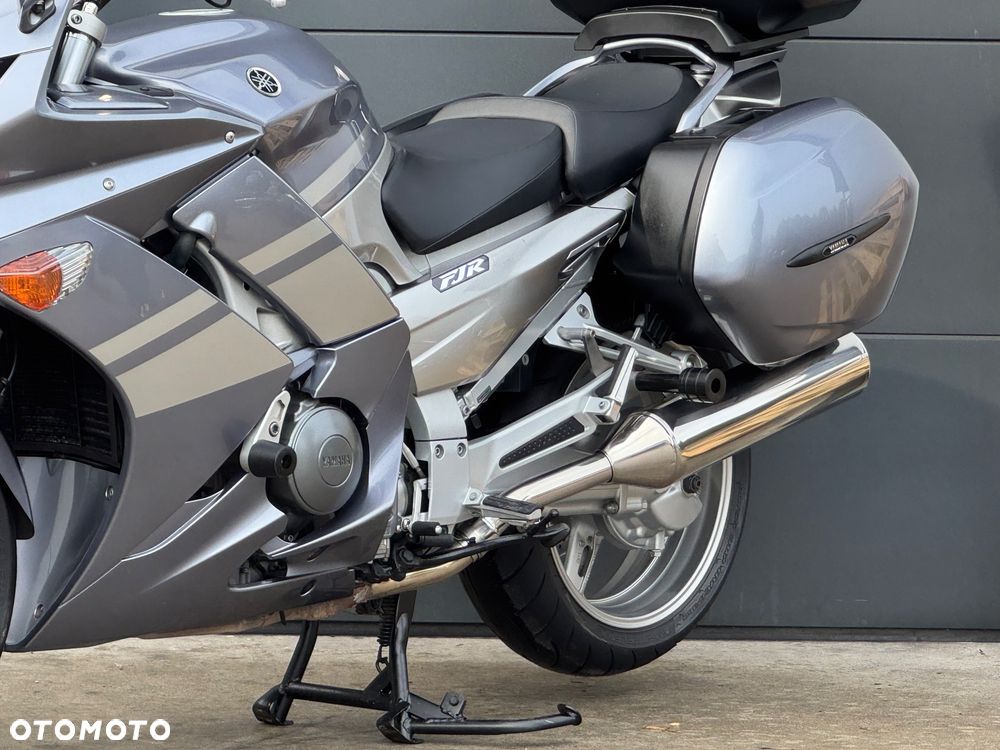 Yamaha FJR - 35