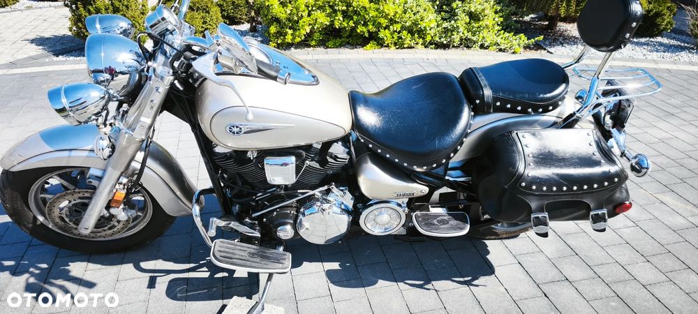 Yamaha Road Star - 12