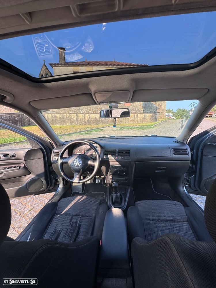 VW Golf 1.9 TDi Highline - 8