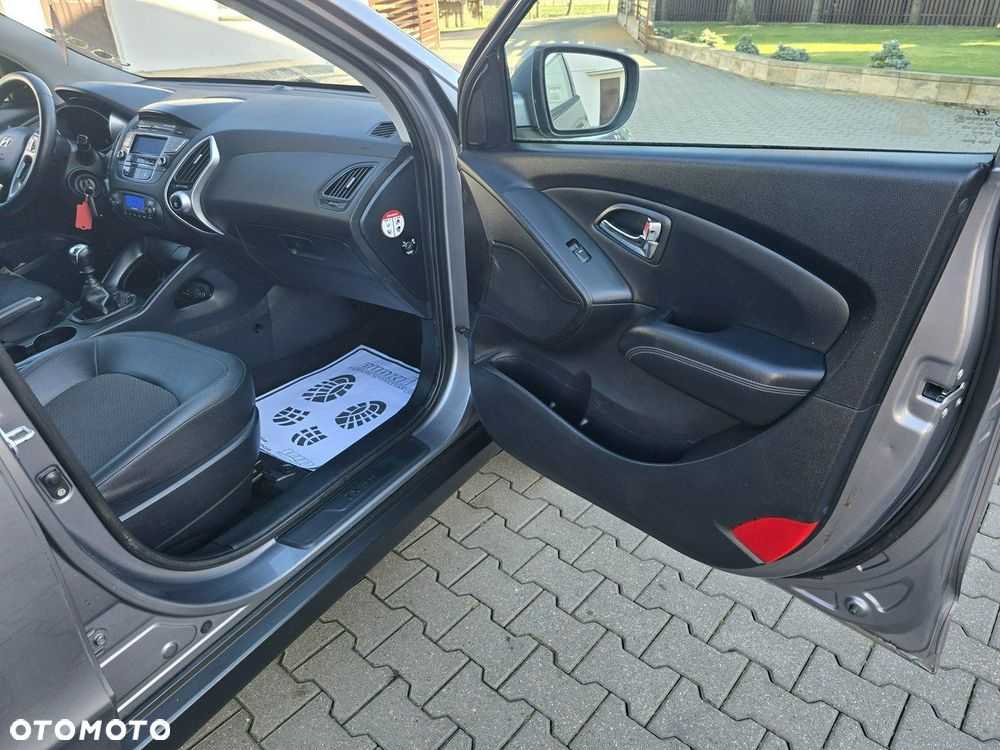 Hyundai ix35 - 23
