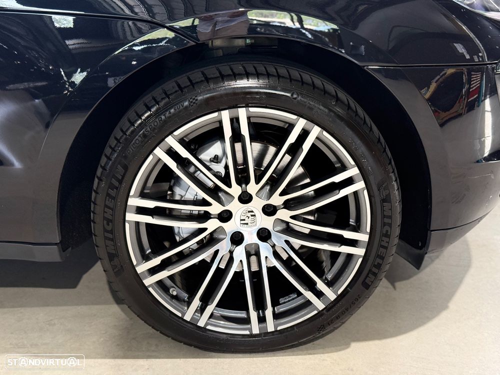 Porsche Macan S - 34