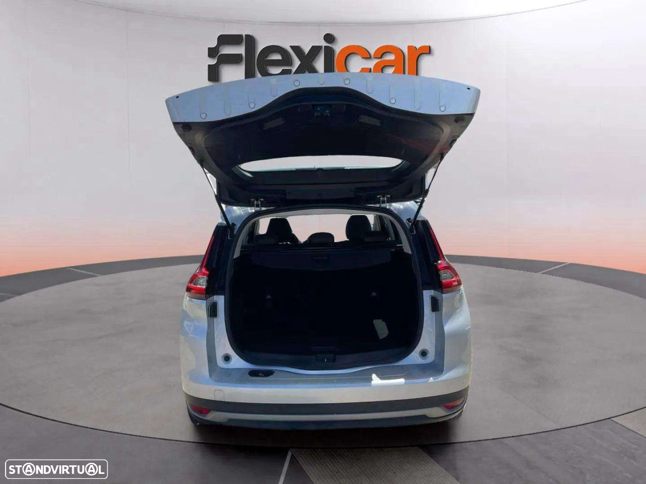 Renault Grand Scénic 1.5 dCi Expression SS - 9