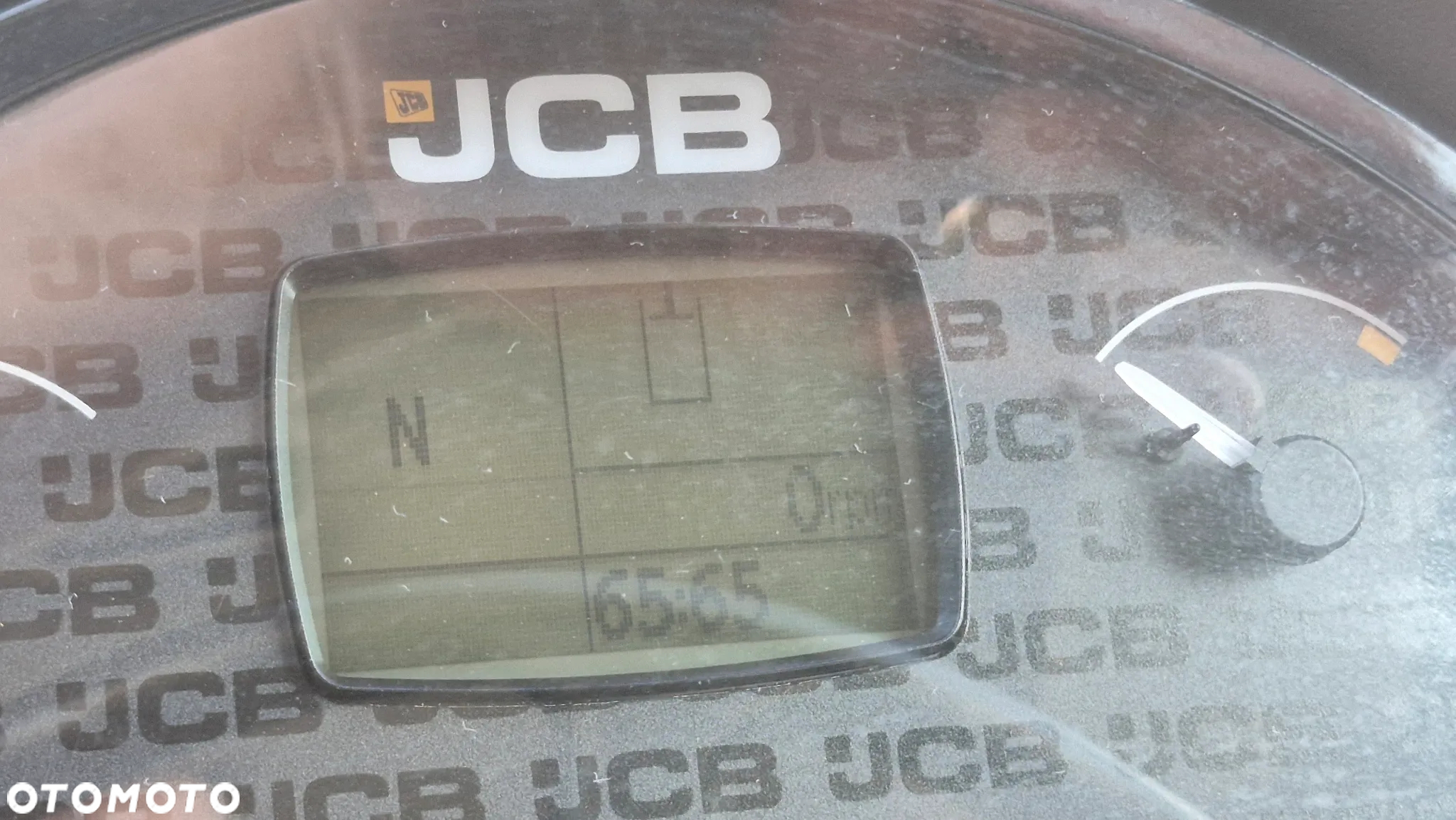 JCB 407 - 16
