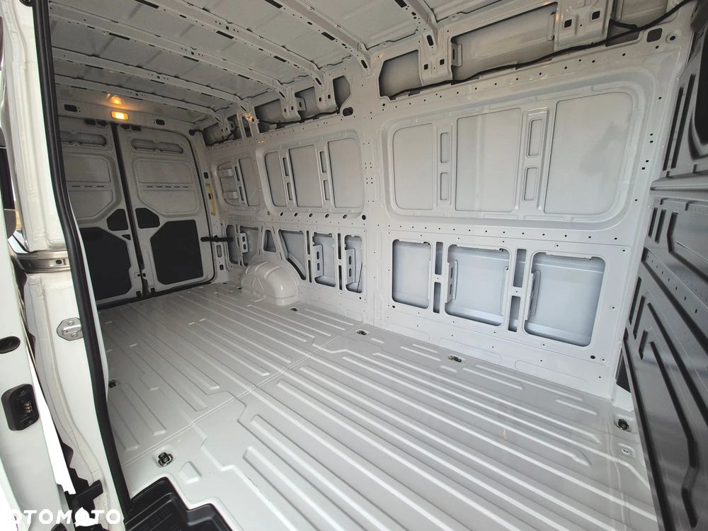 Volkswagen Crafter 35 - 5