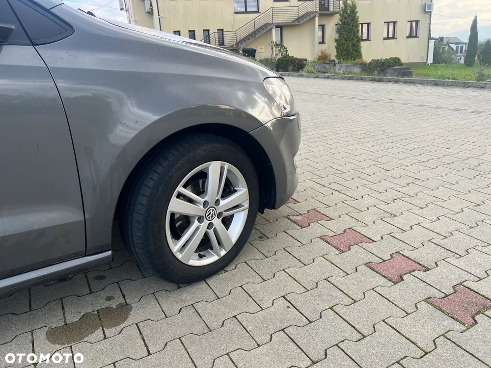 Volkswagen Polo 1.6 TDI DPF BlueMot Highline - 20