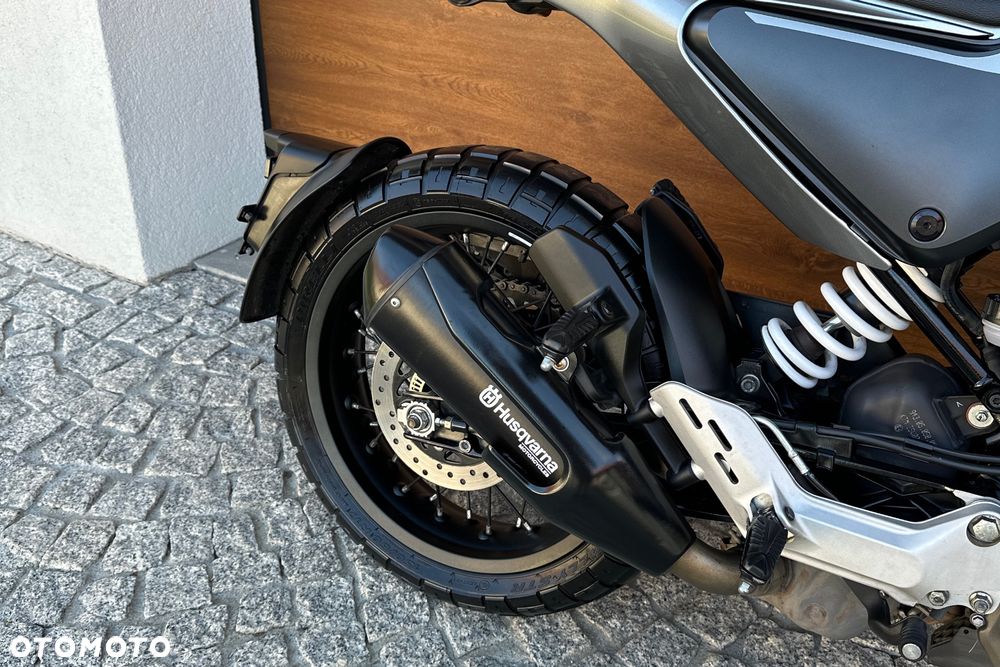 Husqvarna Svartpilen - 9