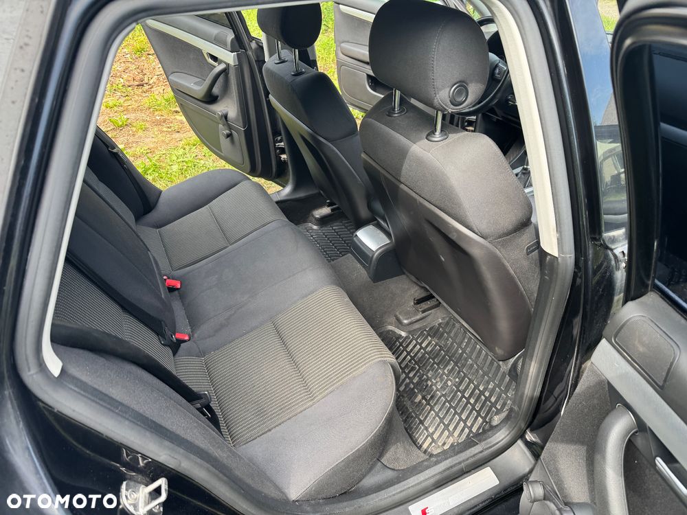 Audi A4 Avant 1.8 T quattro - 19