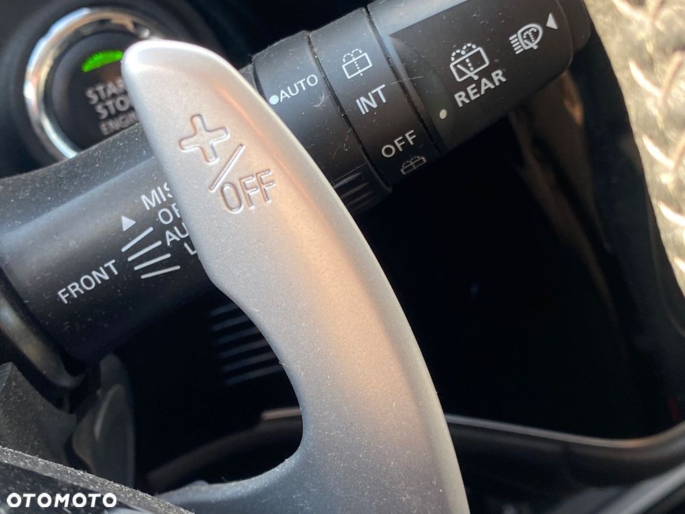 Mitsubishi Outlander - 23