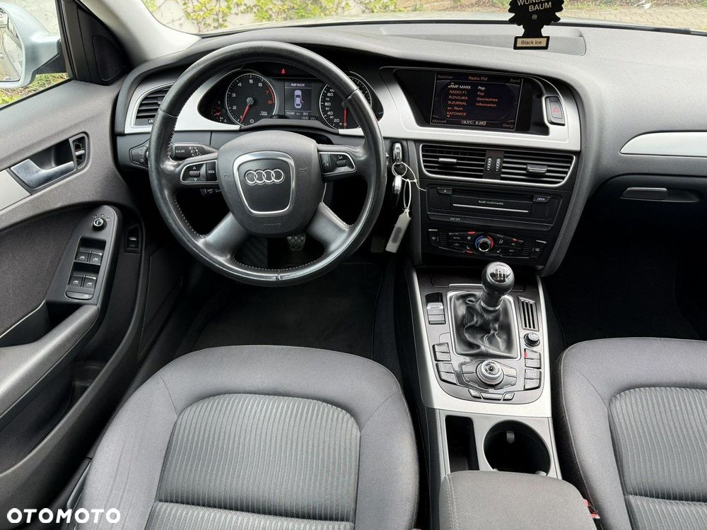 Audi A4 Limousine - 18