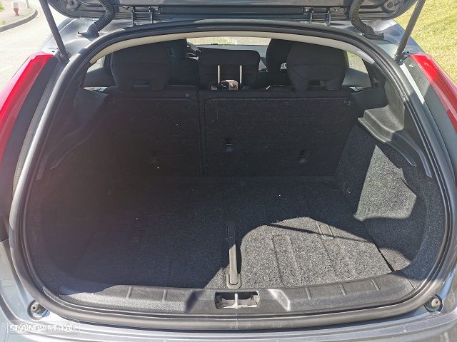 Volvo V40 Cross Country 2.0 D2 Kinetic Geartronic - 26