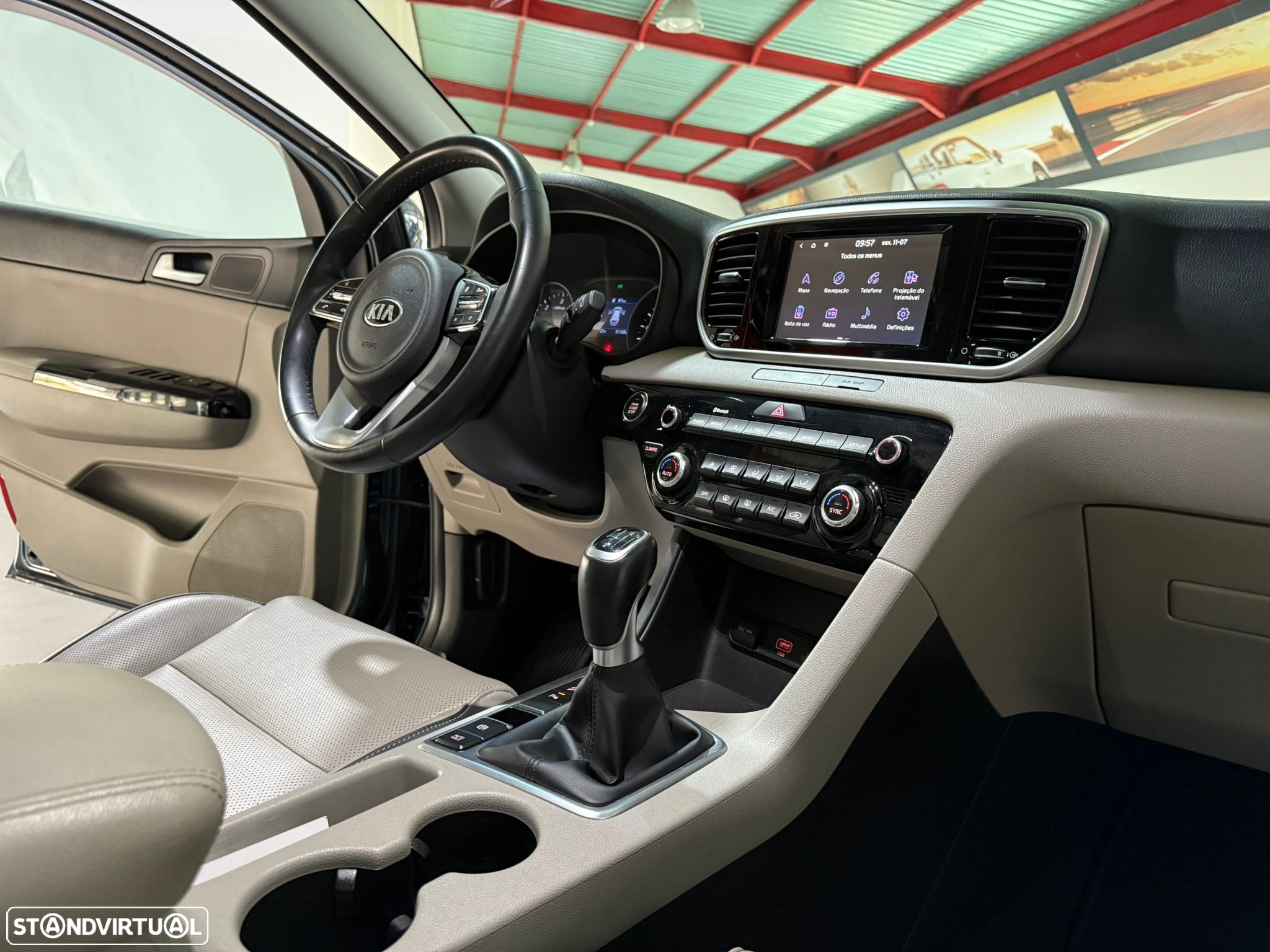 Kia Sportage 1.6 CRDI ISG TX - 19
