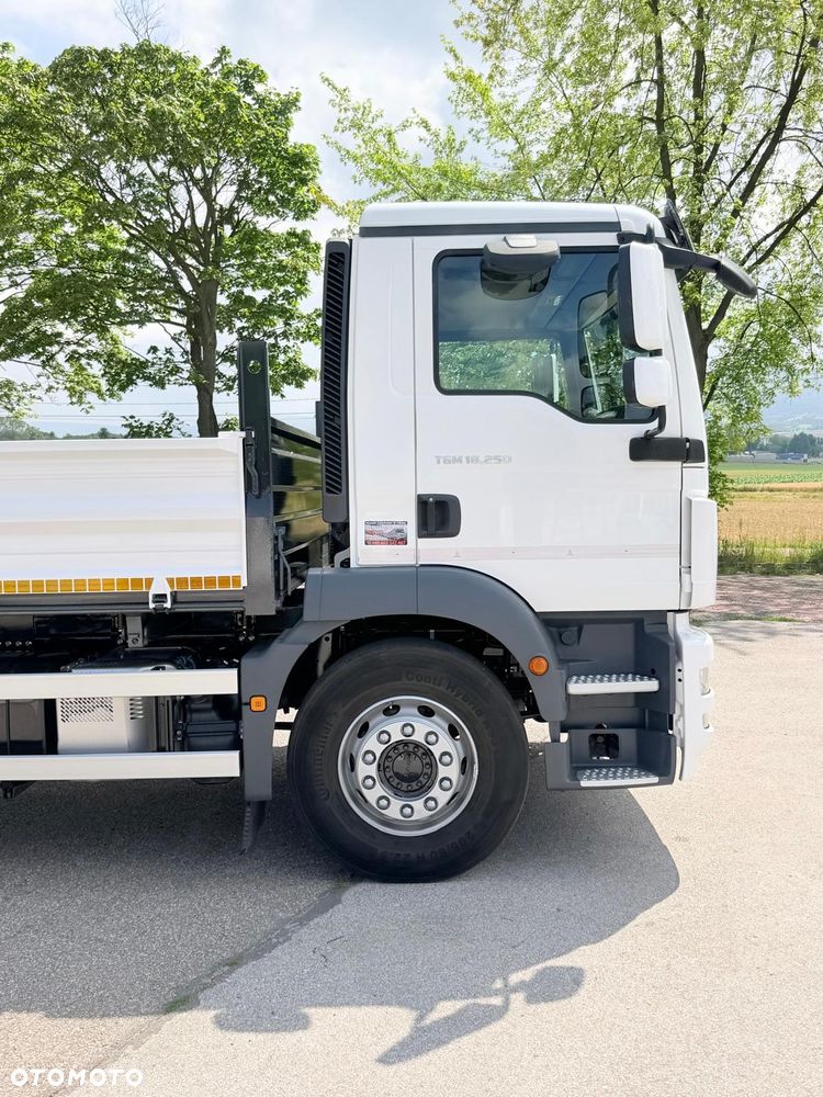 MAN TGM 18.250 / WYWROT 3 STRONNY / KIPER / E6 / SPROWADZONY / AUTOMAT / BLOKADA MOSTU / STAN BARDZO DOBRY - 8