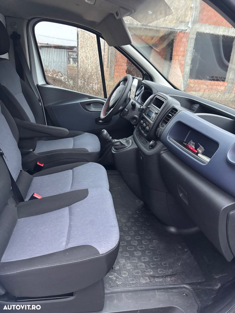 Opel Vivaro - 9